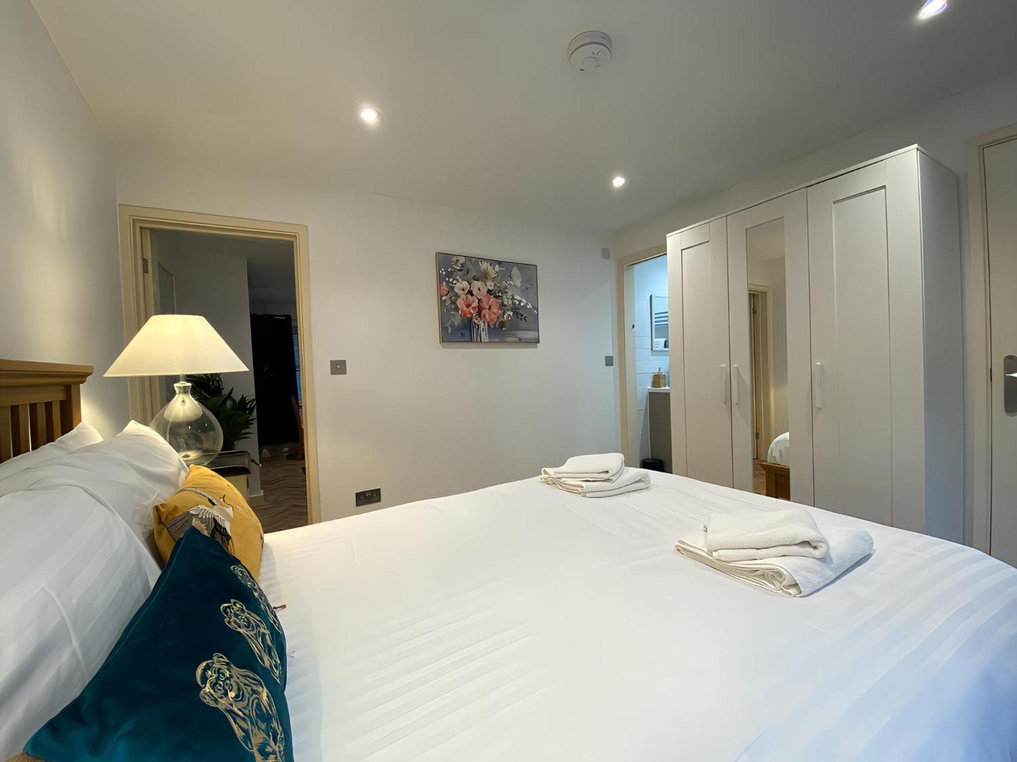 Stunning 1Br - Super Central- Peaceful Area - Lower Ground Apartment Cambridge  Ngoại thất bức ảnh