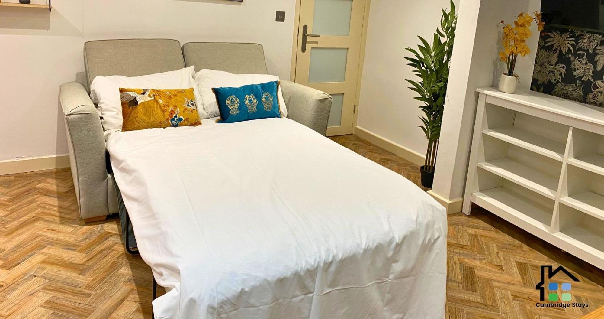 Stunning 1Br - Super Central- Peaceful Area - Lower Ground Apartment Cambridge  Ngoại thất bức ảnh